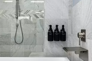 1310 Comal St, Austin, TX 78702 - Photo 37