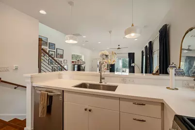 2812 Oak Springs Drive #1, Austin, TX 78702 - Photo 13