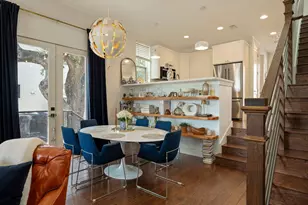 2812 Oak Springs Dr, Austin, TX 78702 - Photo 11