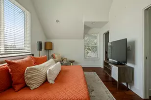 2812 Oak Springs Dr, Austin, TX 78702 - Photo 29