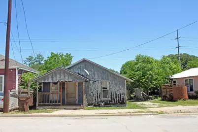730 Chihuahua Street, Lockhart, TX 78644 - Photo 1