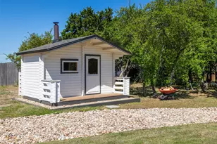 505 Lodge Ct, Liberty Hill, TX 78642 - Photo 31