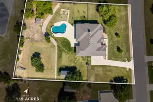 505 Lodge Ct, Liberty Hill, TX 78642 - Photo 7