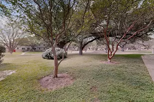 8210 Bent Tree Rd, Austin, TX 78759 - Photo 37