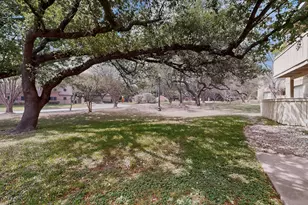 8210 Bent Tree Rd, Austin, TX 78759 - Photo 33