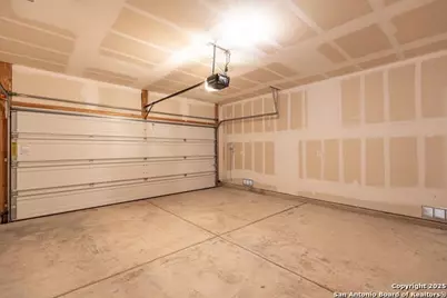 7343 Bluebonnet Bay, San Antonio, TX 78218 - Photo 25