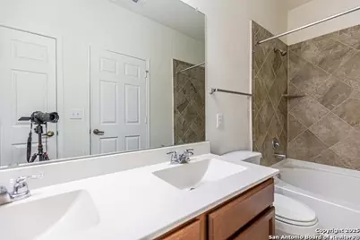 7343 Bluebonnet Bay, San Antonio, TX 78218 - Photo 23