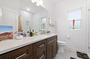 105 Elkhart St, Austin, TX 78702 - Photo 15