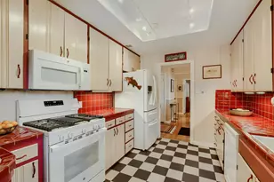 6011 Shoal Creek Blvd, Austin, TX 78757 - Photo 9