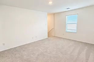 424 Jones Bch Ln, Jarrell, TX 76537 - Photo 5