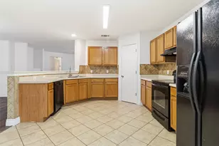 18320 Maxa Dr, Manor, TX 78653 - Photo 5