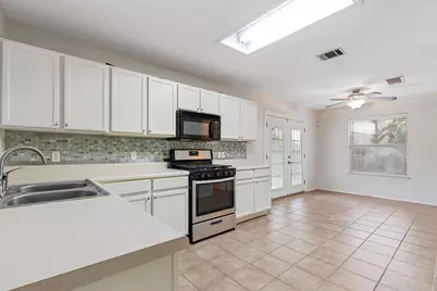 1815 Brentwood Drive, Leander, TX 78641 - Photo 7