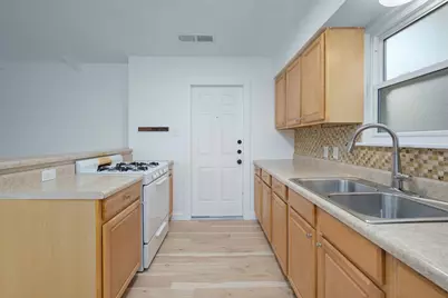 8525 Maine Drive, Austin, TX 78758 - Photo 9