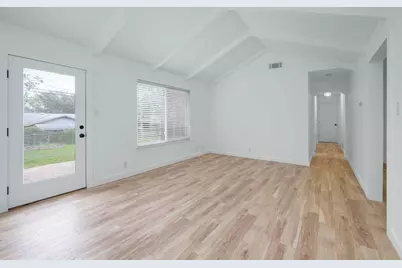 8525 Maine Drive, Austin, TX 78758 - Photo 7