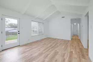 8525 Maine Dr, Austin, TX 78758 - Photo 7