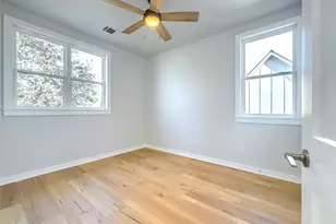 2400 Bruin Dr, Spicewood, TX 78669 - Photo 15