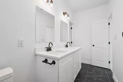 107 Brushwood Street, Bastrop, TX 78602 - Photo 35