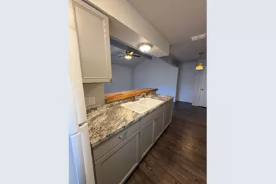 5904 Emerald Forest Drive, Austin, TX 78745 - Photo 7