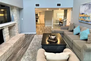 105 Birdie Dr, The Hills, TX 78738 - Photo 21