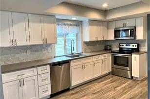 105 Birdie Dr, The Hills, TX 78738 - Photo 9