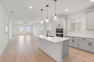 482 Kapok St, Buda, TX 78610 - Photo 5