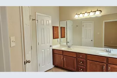 20805 Prestwick Drive, Hutto, TX 78634 - Photo 17