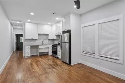 2506 E Cesar Chavez Street, Austin, TX 78702 - Photo 13
