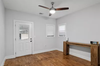 2506 E Cesar Chavez Street, Austin, TX 78702 - Photo 15