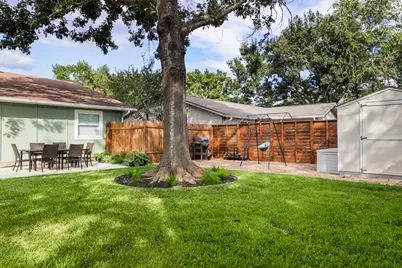 2505 Broken Oak Drive, Austin, TX 78745 - Photo 31