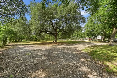 820 Bois D'Arc Street, Lockhart, TX 78644 - Photo 23