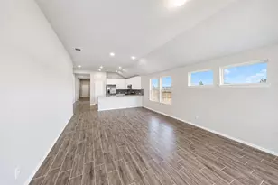 136 Thunder Oak St, San Marcos, TX 78666 - Photo 9