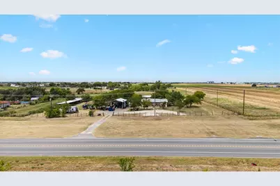 19016 Fm 973 N, Coupland, TX 78615 - Photo 9