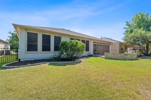 203 Independence Creek Ln, Georgetown, TX 78633 - Photo 31