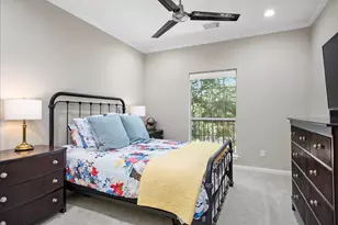 12921 Bloomfield Hills Ln, Austin, TX 78732 - Photo 31