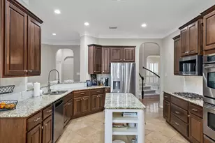 12921 Bloomfield Hills Ln, Austin, TX 78732 - Photo 3
