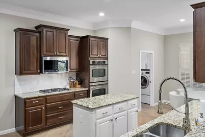 12921 Bloomfield Hills Lane, Austin, TX 78732 - Photo 11