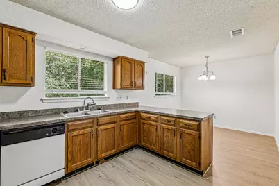 2006 Lear Lane, Austin, TX 78745 - Photo 13