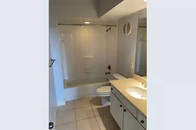 7701 Rialto Boulevard #822, Austin, TX 78735 - Photo 13