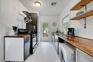 2943 Higgins St, Austin, TX 78722 - Photo 7