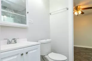 1013 E 10th St, Austin, TX 78702 - Photo 11