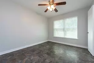 1013 E 10th St, Austin, TX 78702 - Photo 13