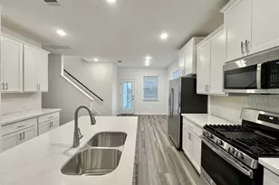 611 Emory Crossing Blvd, Hutto, TX 78634 - Photo 7