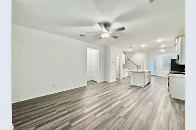 611 Emory Crossing Boulevard, Hutto, TX 78634 - Photo 9