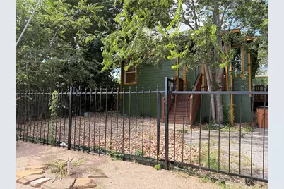 2300 Morelos Street, Austin, TX 78702 - Photo 3