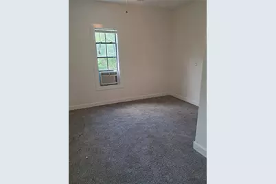 404 S Love Avenue, Florence, TX 76527 - Photo 17