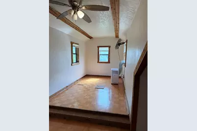 404 S Love Avenue, Florence, TX 76527 - Photo 15