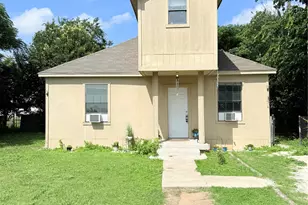 404 S Love Ave, Florence, TX 76527 - Photo 1