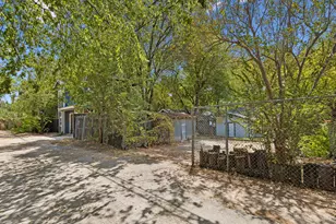 1204 Taylor St, Austin, TX 78702 - Photo 9