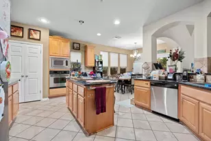 12724 Rush Creek Ln, Austin, TX 78732 - Photo 9