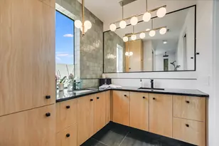 1100 Brass St, Austin, TX 78702 - Photo 11